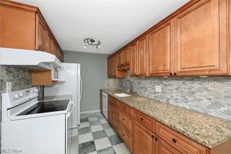 9611 Sunrise Boulevard North Royalton OH 44133