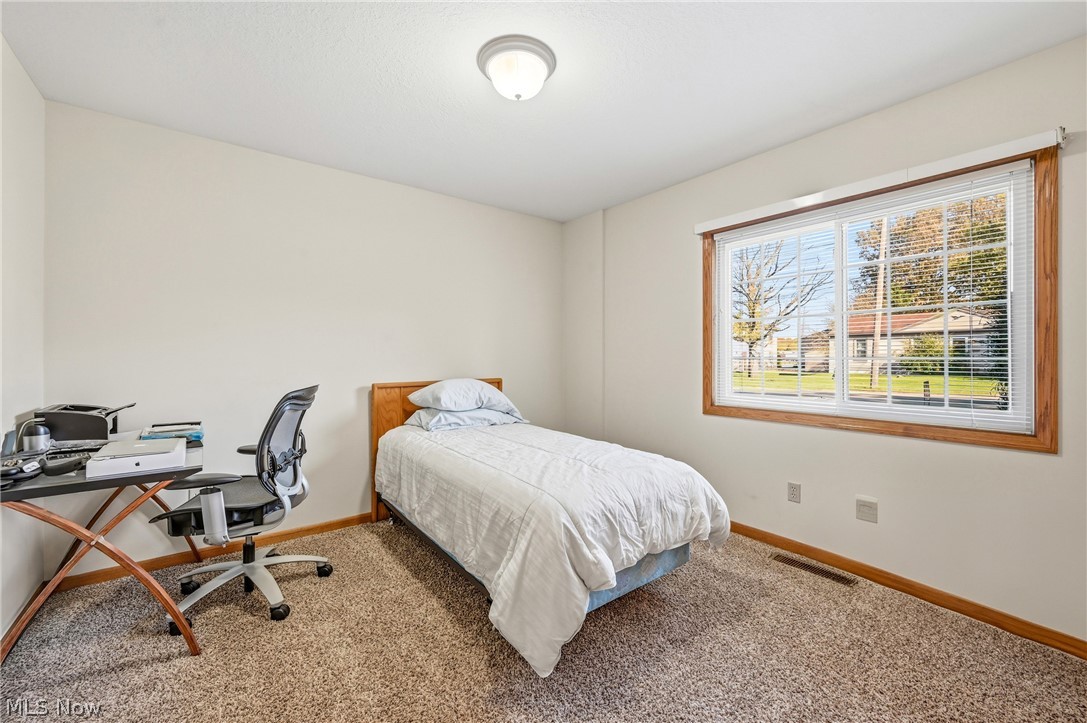 544 Caroline Avenue Hubbard OH 44425