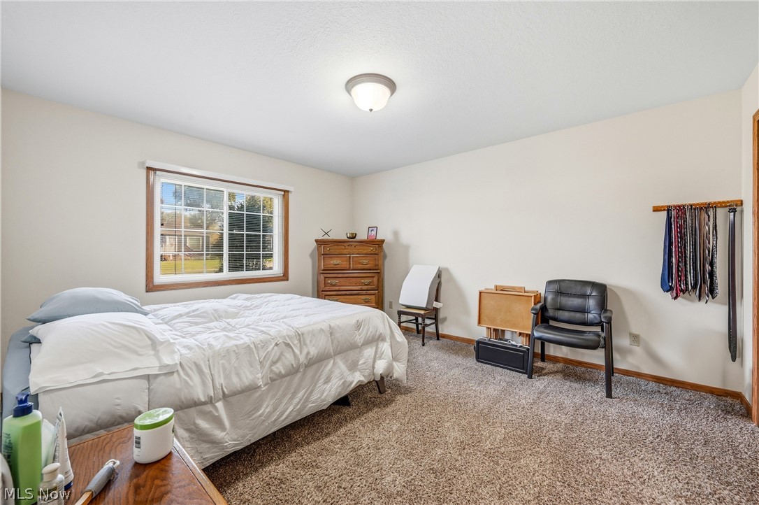 544 Caroline Avenue Hubbard OH 44425