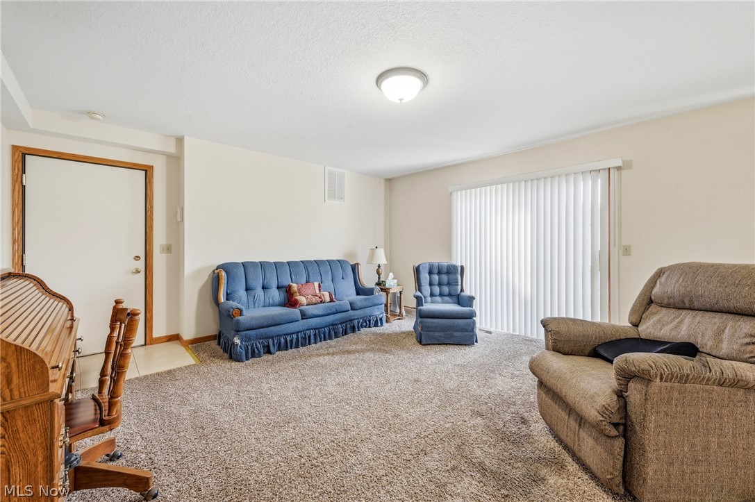 544 Caroline Avenue Hubbard OH 44425