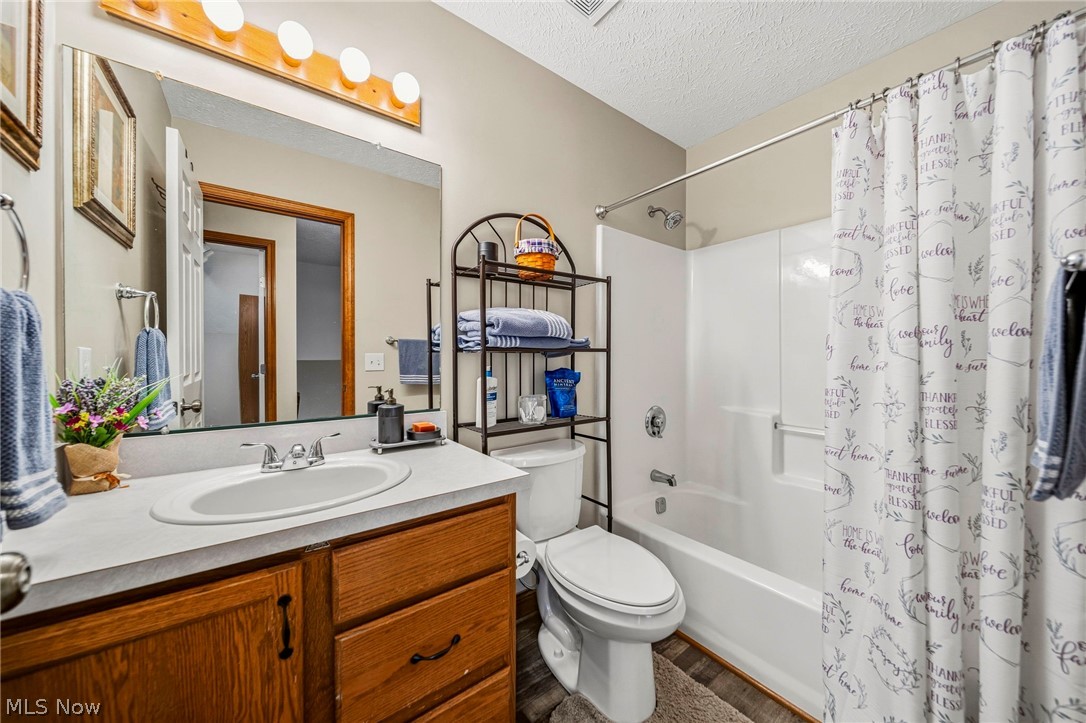 37620 Sturbridge Lane Willoughby OH 44094