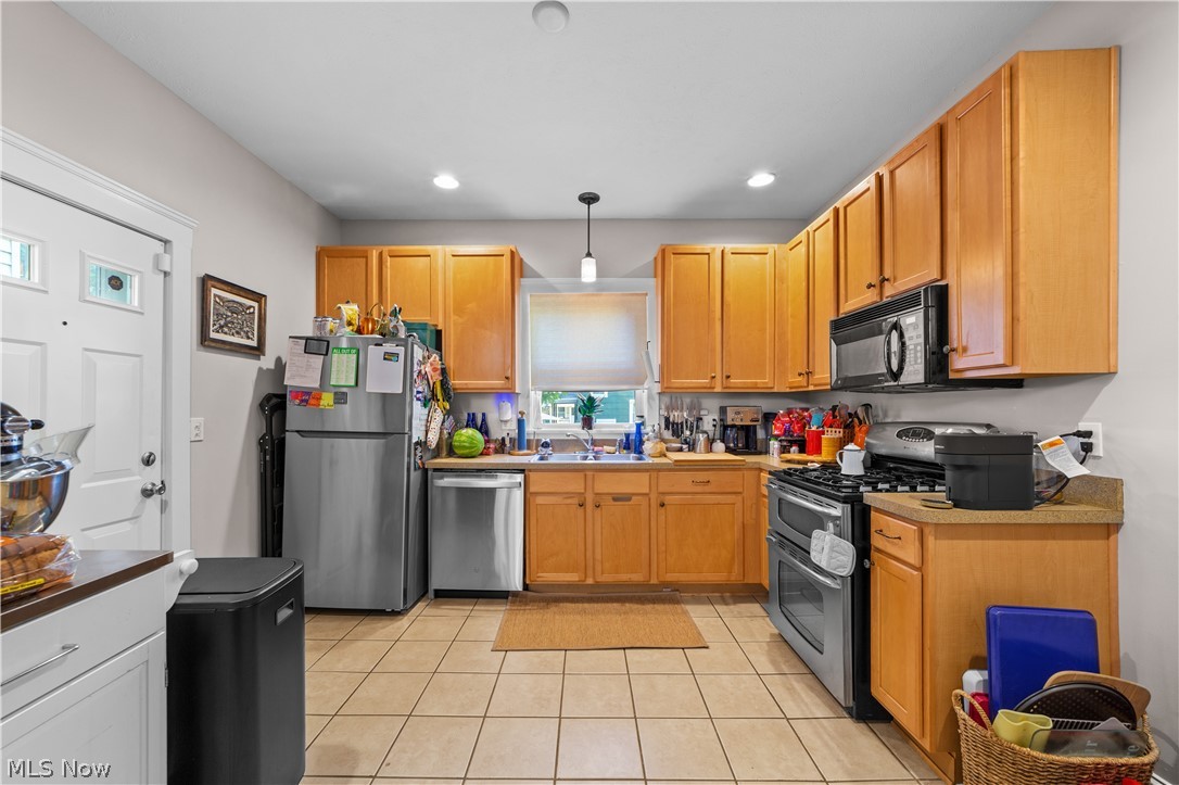 6402 Bridge Avenue Cleveland OH 44102