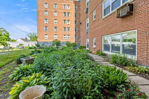 13800 Shaker Boulevard Cleveland OH 44120