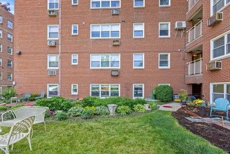 13800 Shaker Boulevard Cleveland OH 44120