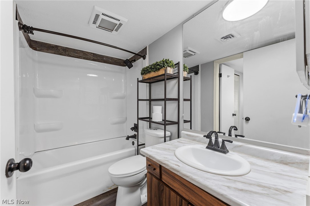 1005 Trevitt Circle N Euclid OH 44143