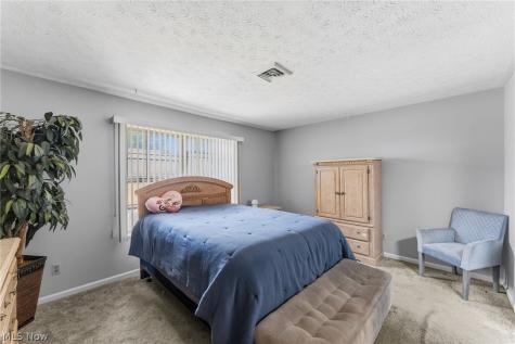 1005 Trevitt Circle N Euclid OH 44143