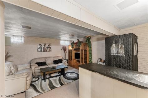 1005 Trevitt Circle N Euclid OH 44143