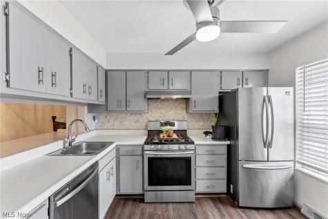 1005 Trevitt Circle N Euclid OH 44143