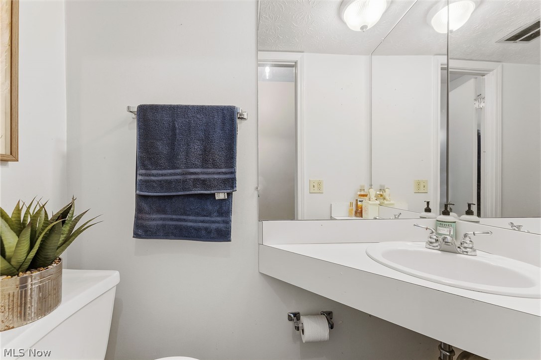 1005 Trevitt Circle N Euclid OH 44143