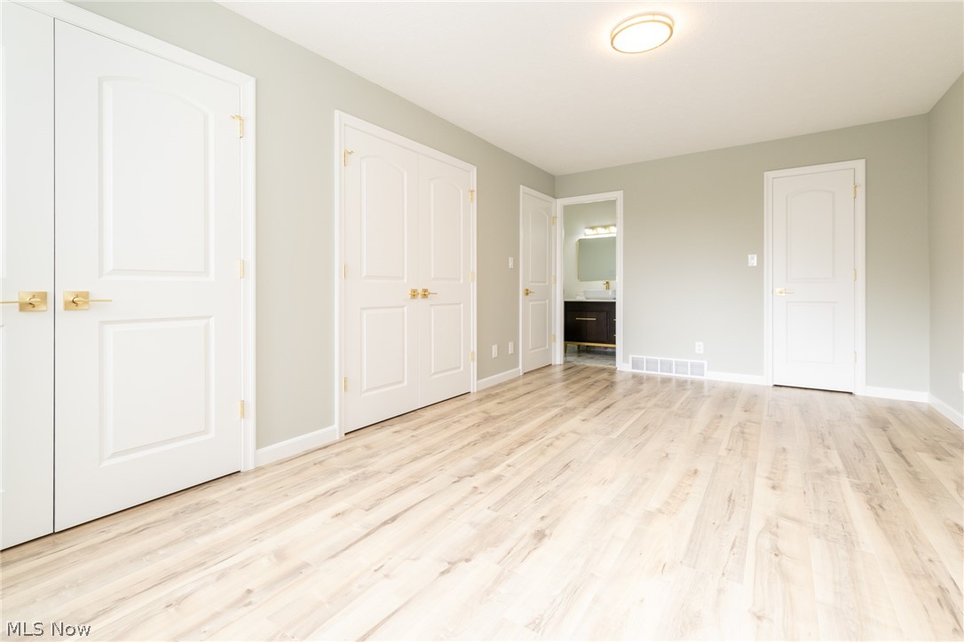 2202 Acacia Park Drive Lyndhurst OH 44124