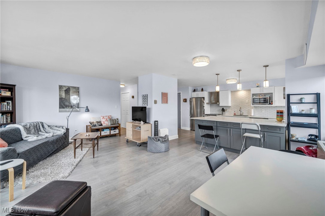 12520 Edgewater Drive Lakewood OH 44107