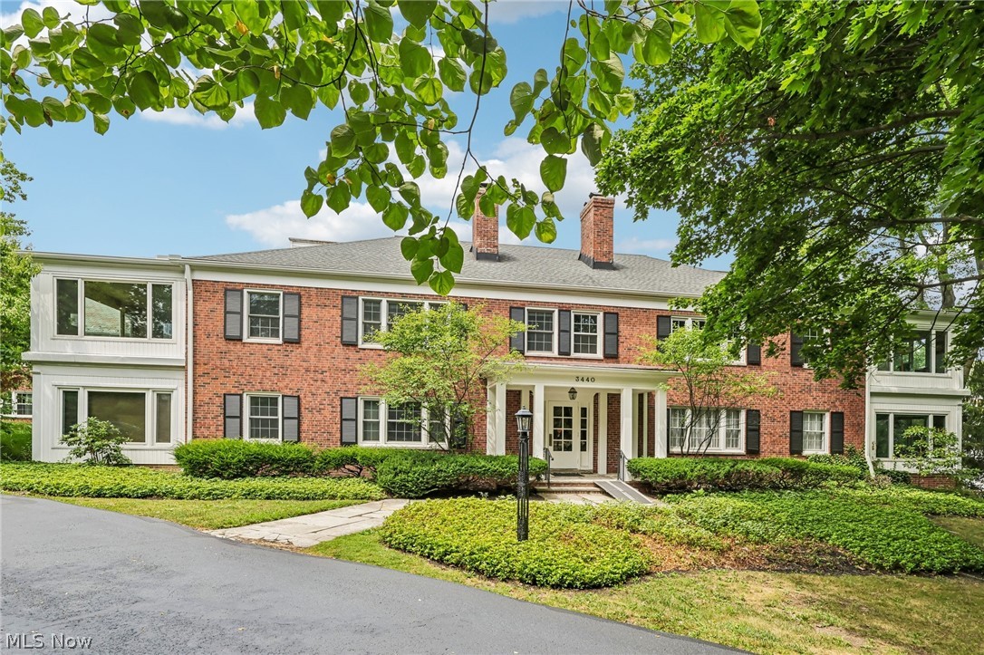 3440 Green Road Beachwood OH 44122