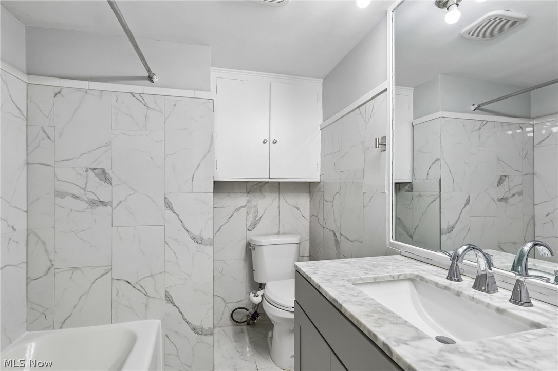 3440 Green Road Beachwood OH 44122