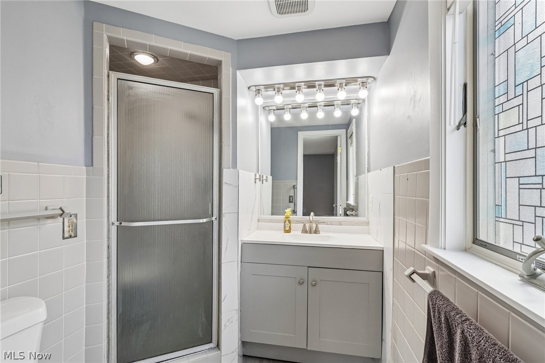 3440 Green Road Beachwood OH 44122