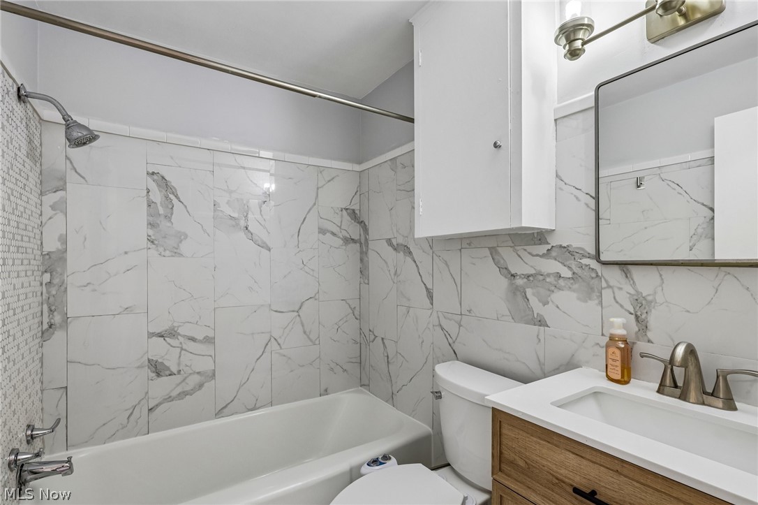 3440 Green Road Beachwood OH 44122