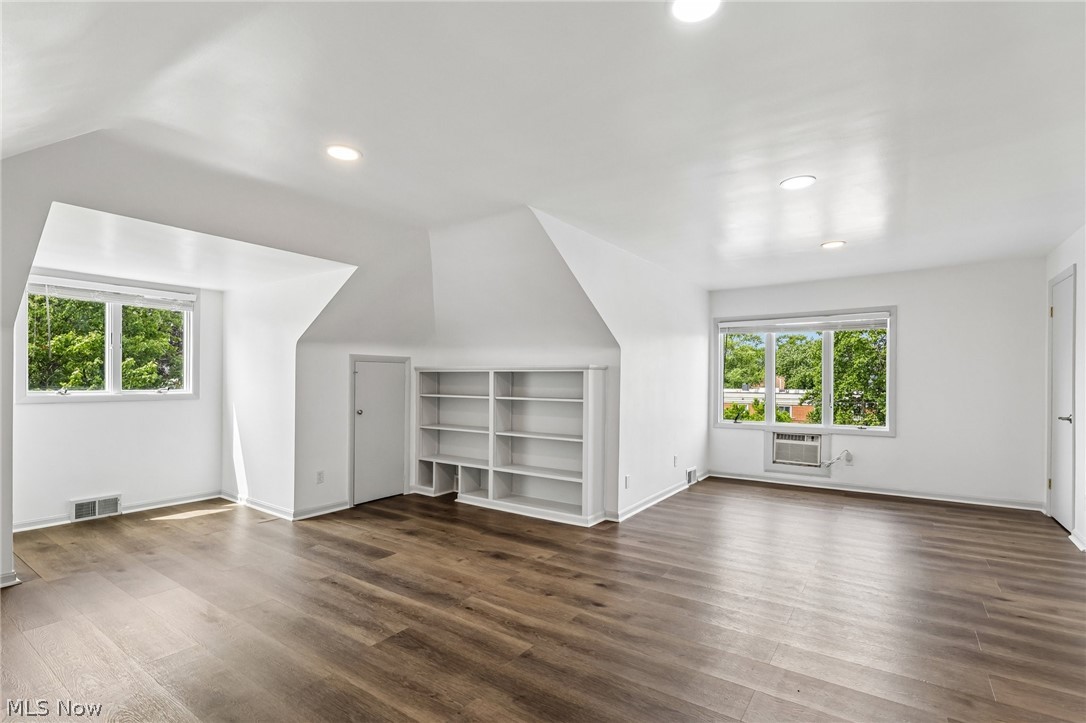 3440 Green Road Beachwood OH 44122