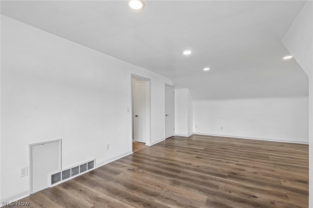 3440 Green Road Beachwood OH 44122