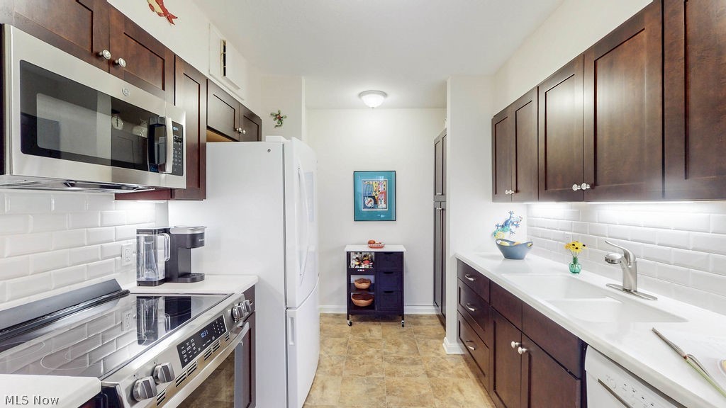 13800 Fairhill Road Shaker Heights OH 44120