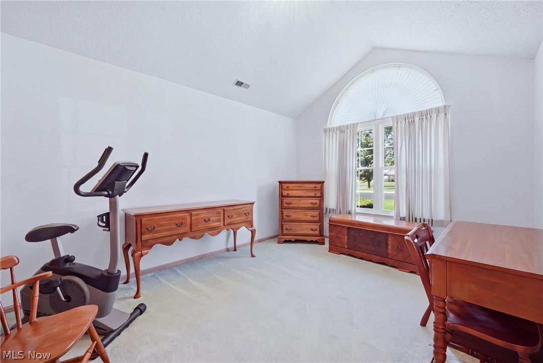 31 Parkside Circle Canfield OH 44406