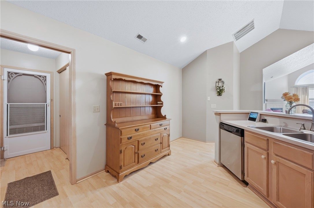 31 Parkside Circle Canfield OH 44406