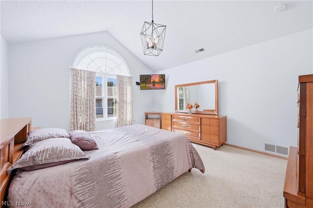 31 Parkside Circle Canfield OH 44406