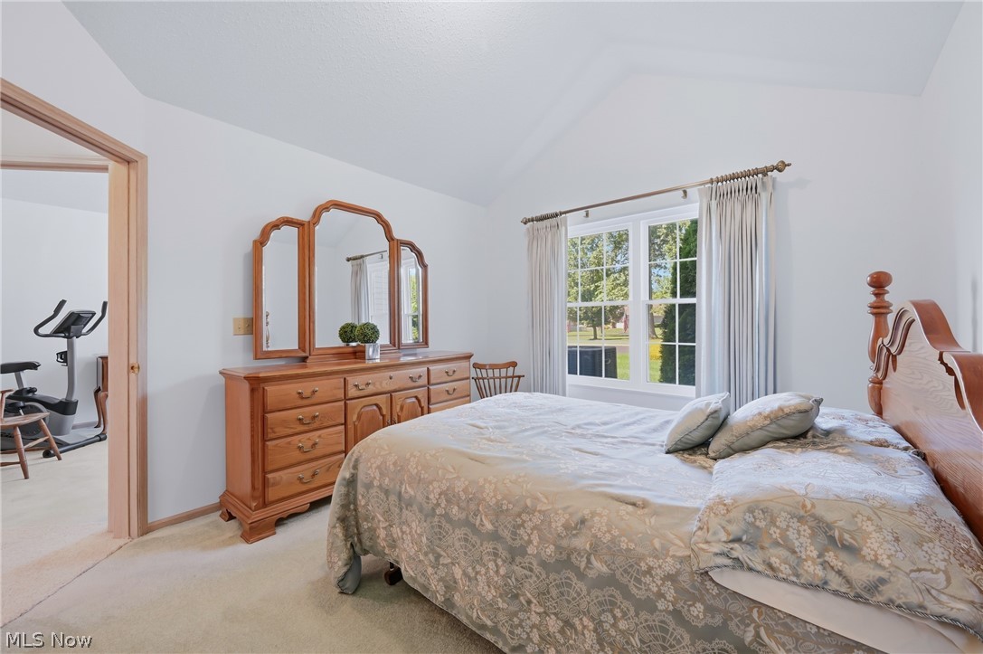 31 Parkside Circle Canfield OH 44406