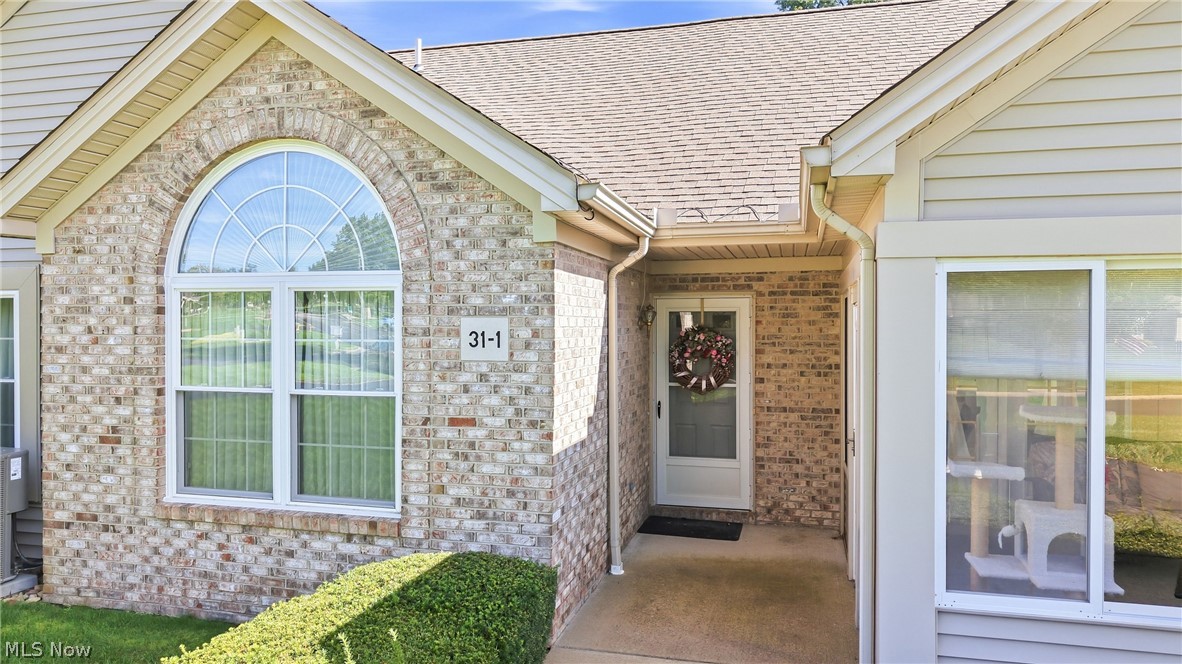 31 Parkside Circle Canfield OH 44406