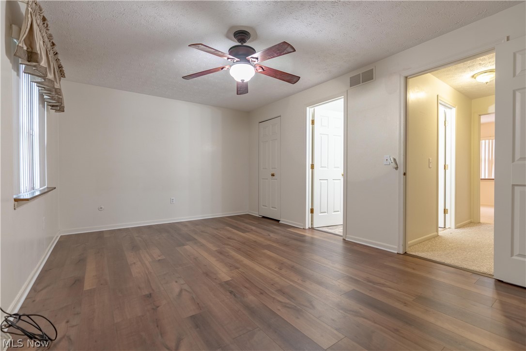 1856 Beechwood Avenue NE North Canton OH 44720
