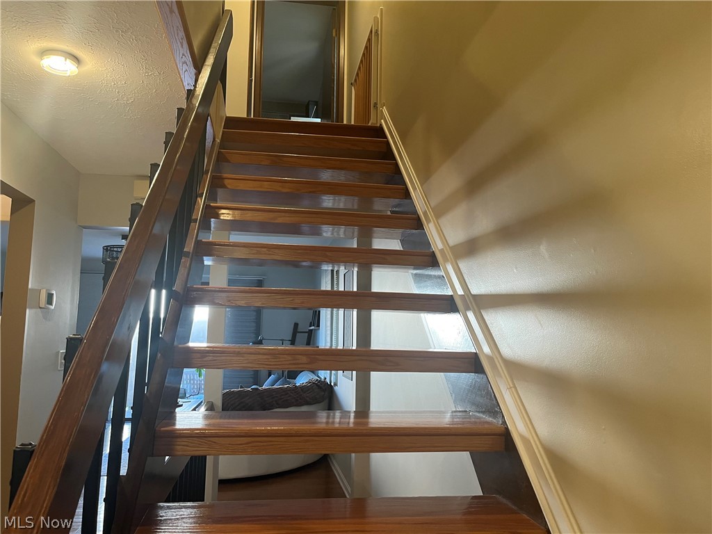 5553 Windrush Court Parma OH 44134