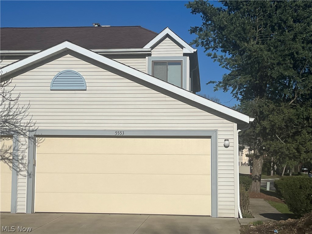 5553 Windrush Court Parma OH 44134