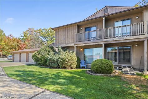 7569 Creekwood Drive North Royalton OH 44133