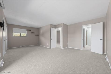 7569 Creekwood Drive North Royalton OH 44133