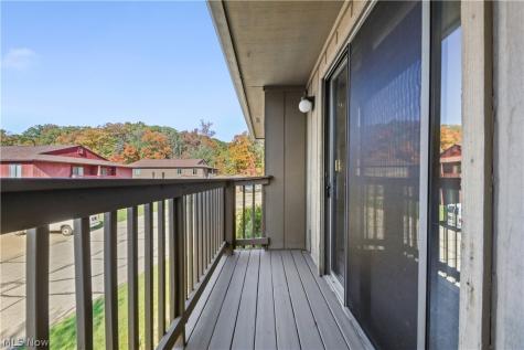 7569 Creekwood Drive North Royalton OH 44133