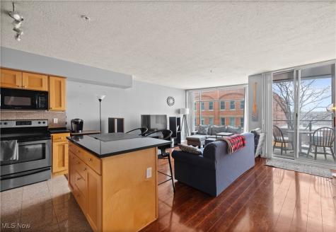 2222 Detroit Avenue Cleveland OH 44113