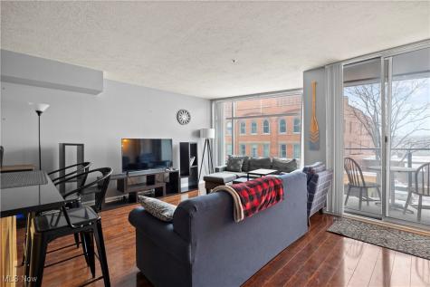 2222 Detroit Avenue Cleveland OH 44113