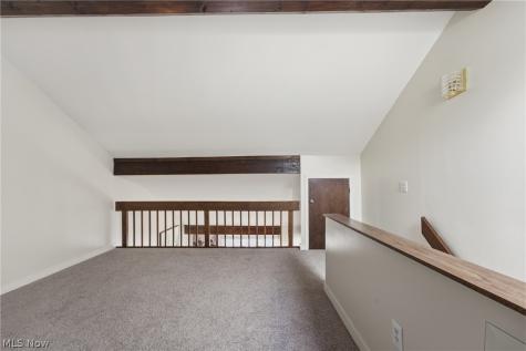 3221 Mariners Island Drive NW Canton OH 44708