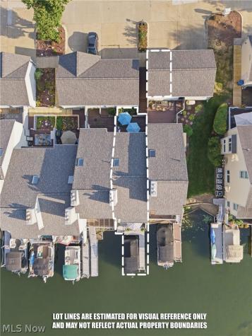 3221 Mariners Island Drive NW Canton OH 44708