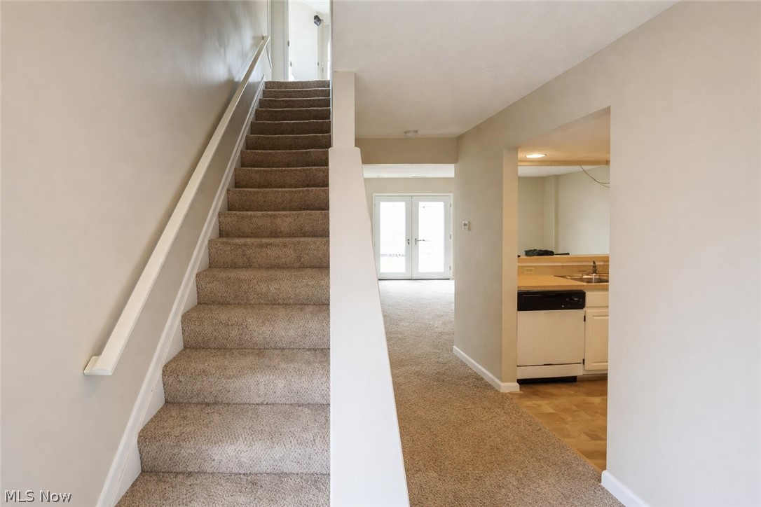 633 Lakeview Drive S Grove City OH 43123