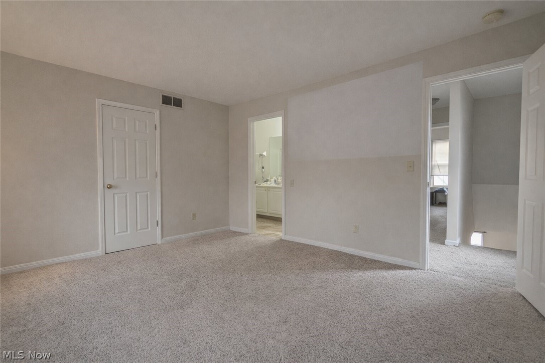 633 Lakeview Drive S Grove City OH 43123