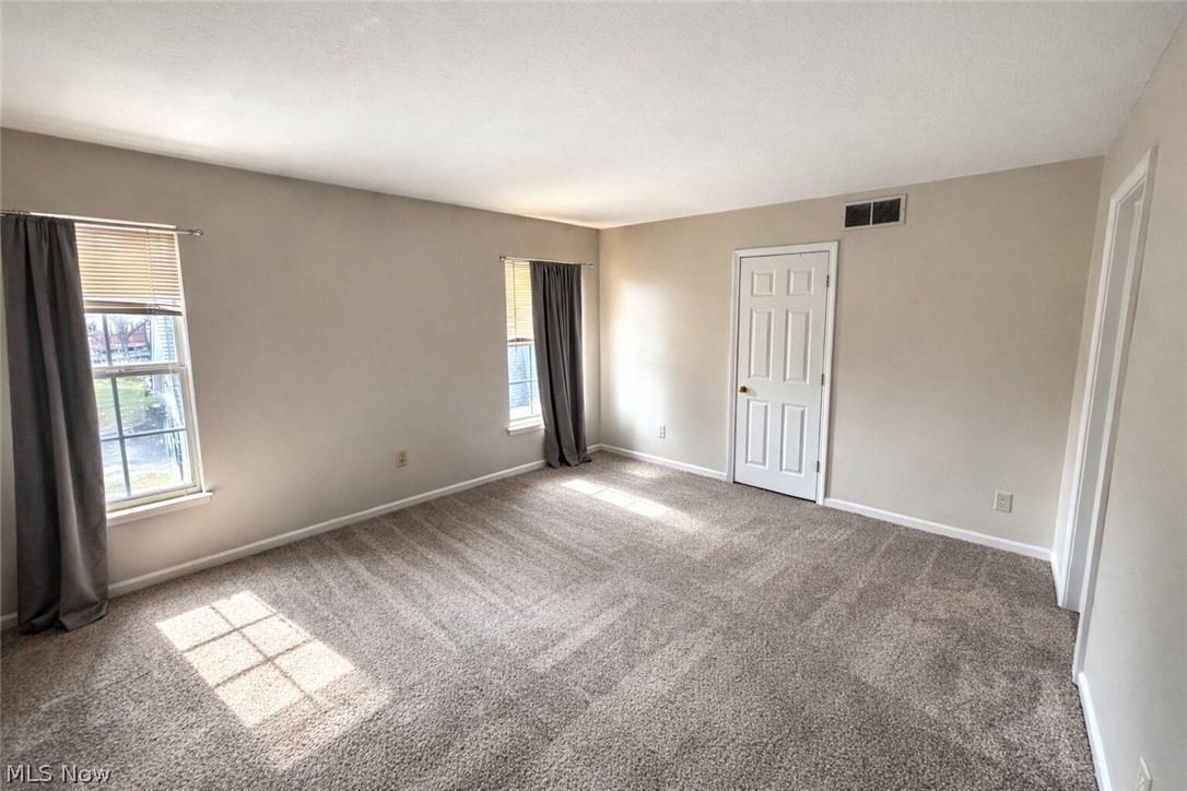 633 Lakeview Drive S Grove City OH 43123