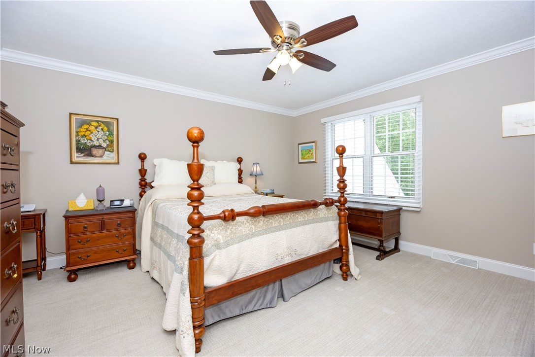 38 Oakwood Drive Westfield Center OH 44251