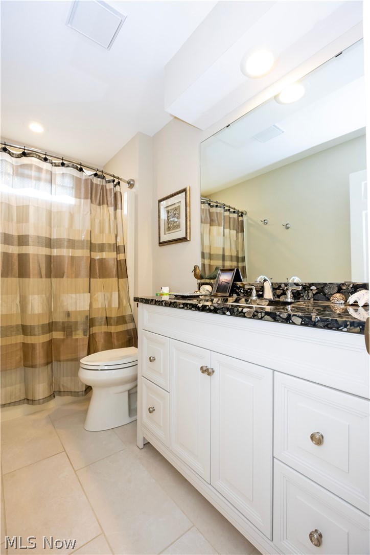 38 Oakwood Drive Westfield Center OH 44251