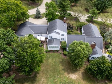 38 Oakwood Drive Westfield Center OH 44251