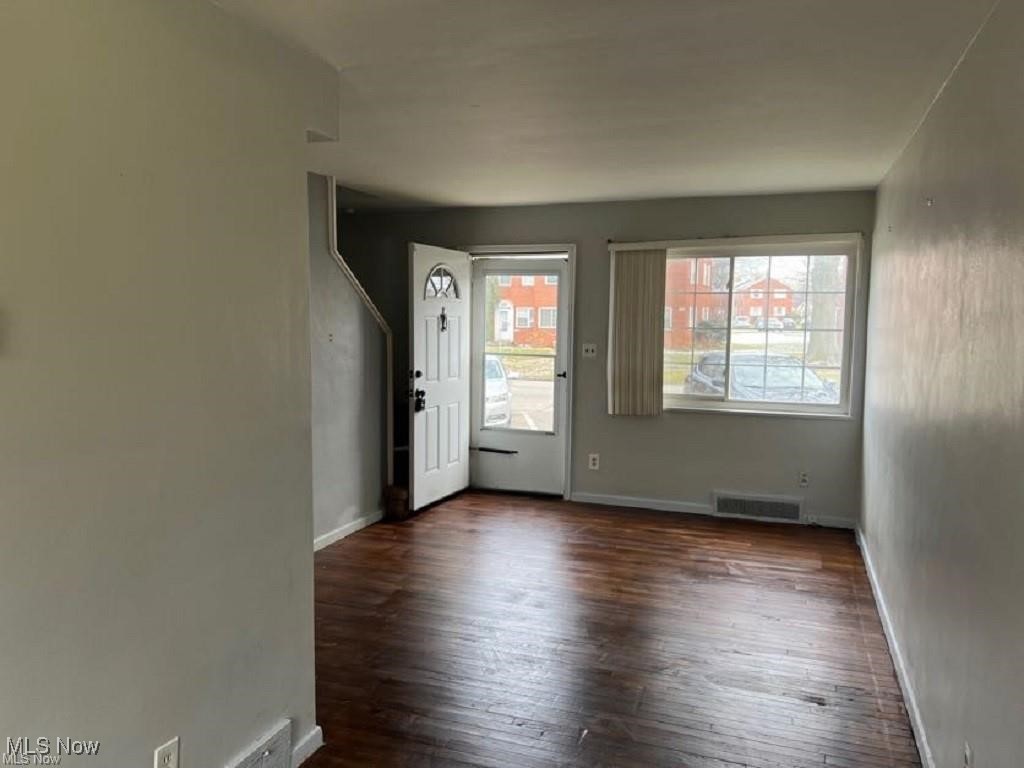 421 Kenwood Drive Euclid OH 44123