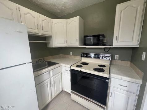 421 Kenwood Drive Euclid OH 44123