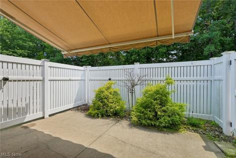 1399 E Cross Creek Drive Willoughby OH 44094