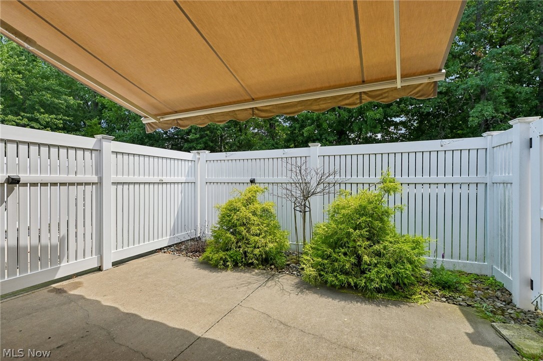 1399 E Cross Creek Drive Willoughby OH 44094