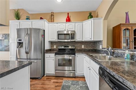 1399 E Cross Creek Drive Willoughby OH 44094