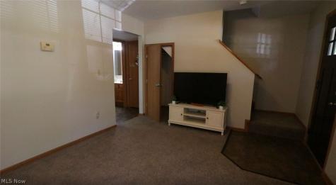 2325 Lakeside Drive Lakemore OH 44250