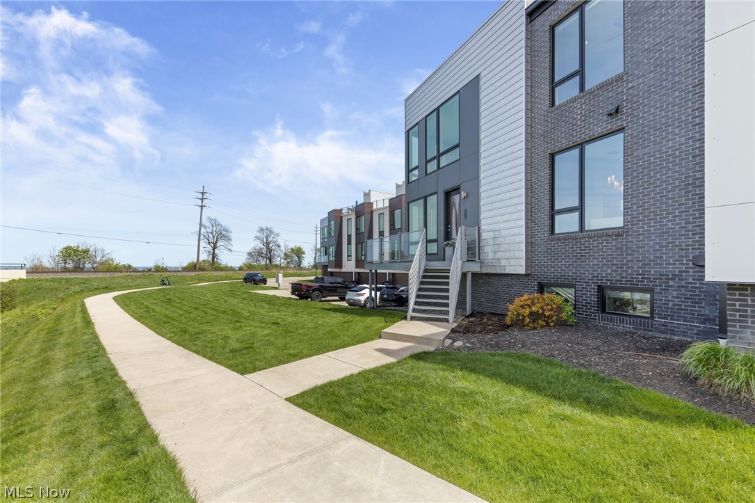 1250 W 70th Street Cleveland OH 44102